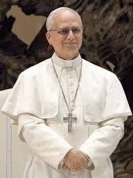 UN AÑO DE PONTIFICADO DE LEÓN XIV-LA PAZ DESARMADA Y DESARMANTE